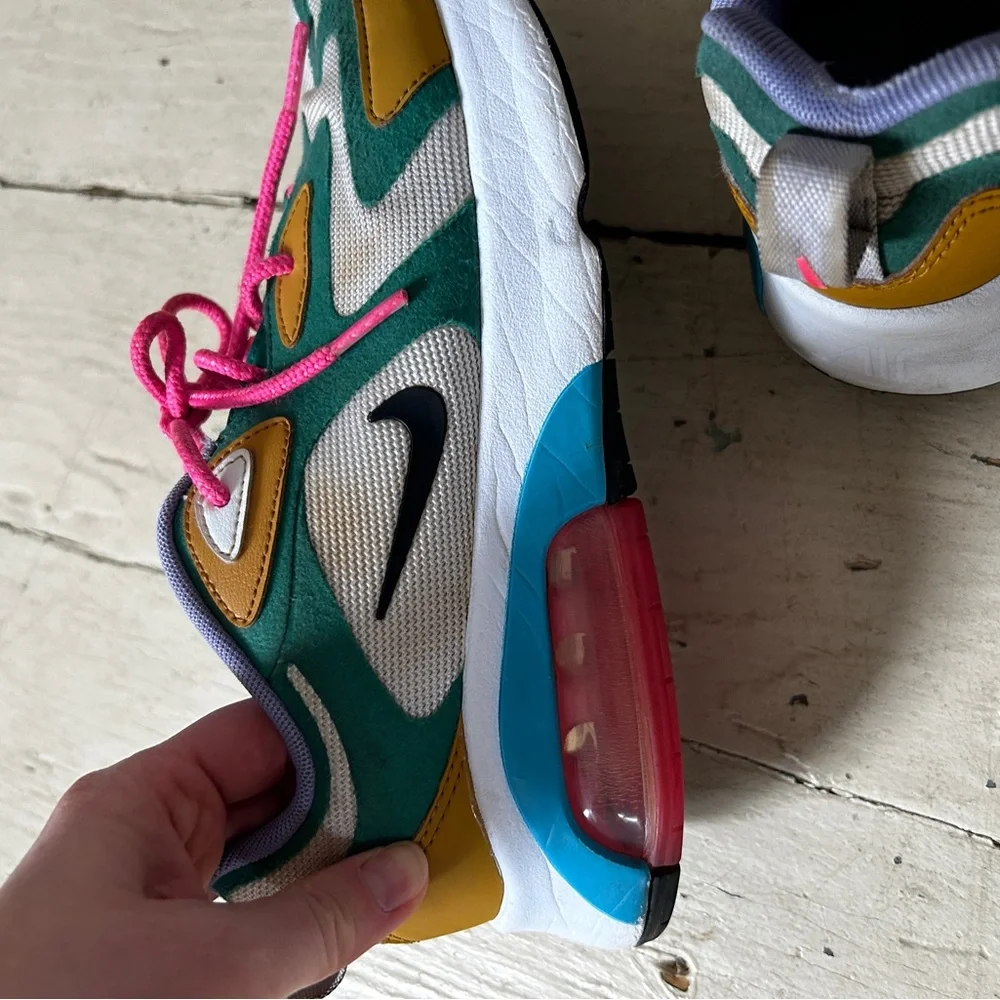Nike Multicolor Sneakers with Pink Laces - Picture 3 of 8